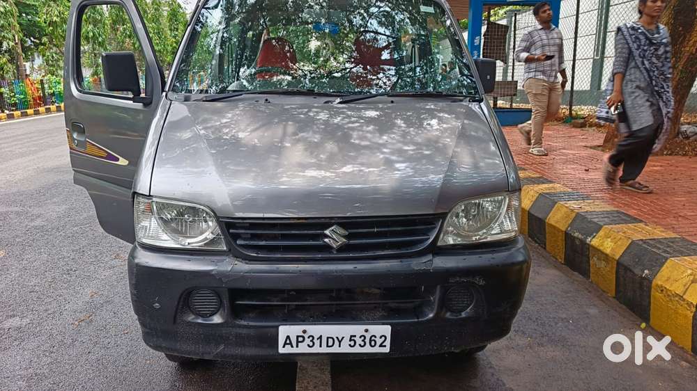 Maruti Suzuki Eeco 5 Str Ac (o), 2017, Petrol