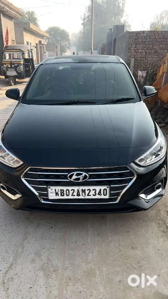 Verna 1.6  Sanroof Model