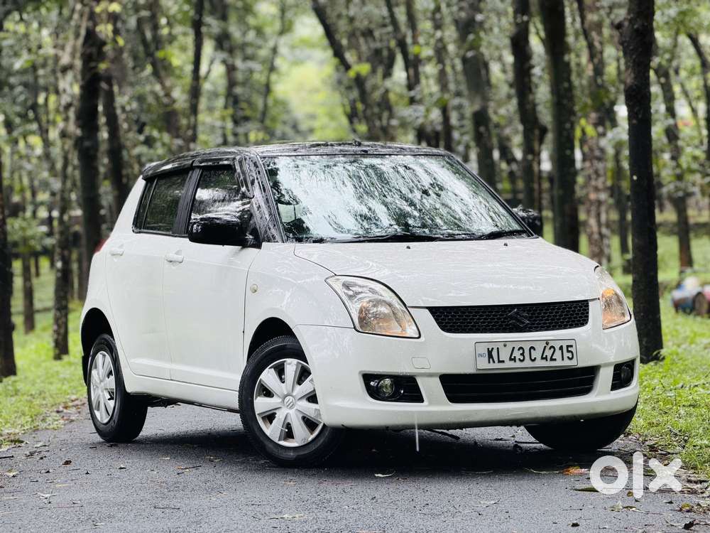 Maruti Suzuki Swift Vxi Optional, 2011, Petrol