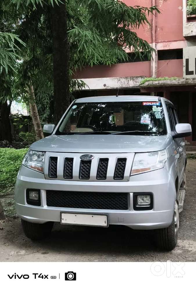 Mahindra Tuv 300 2017