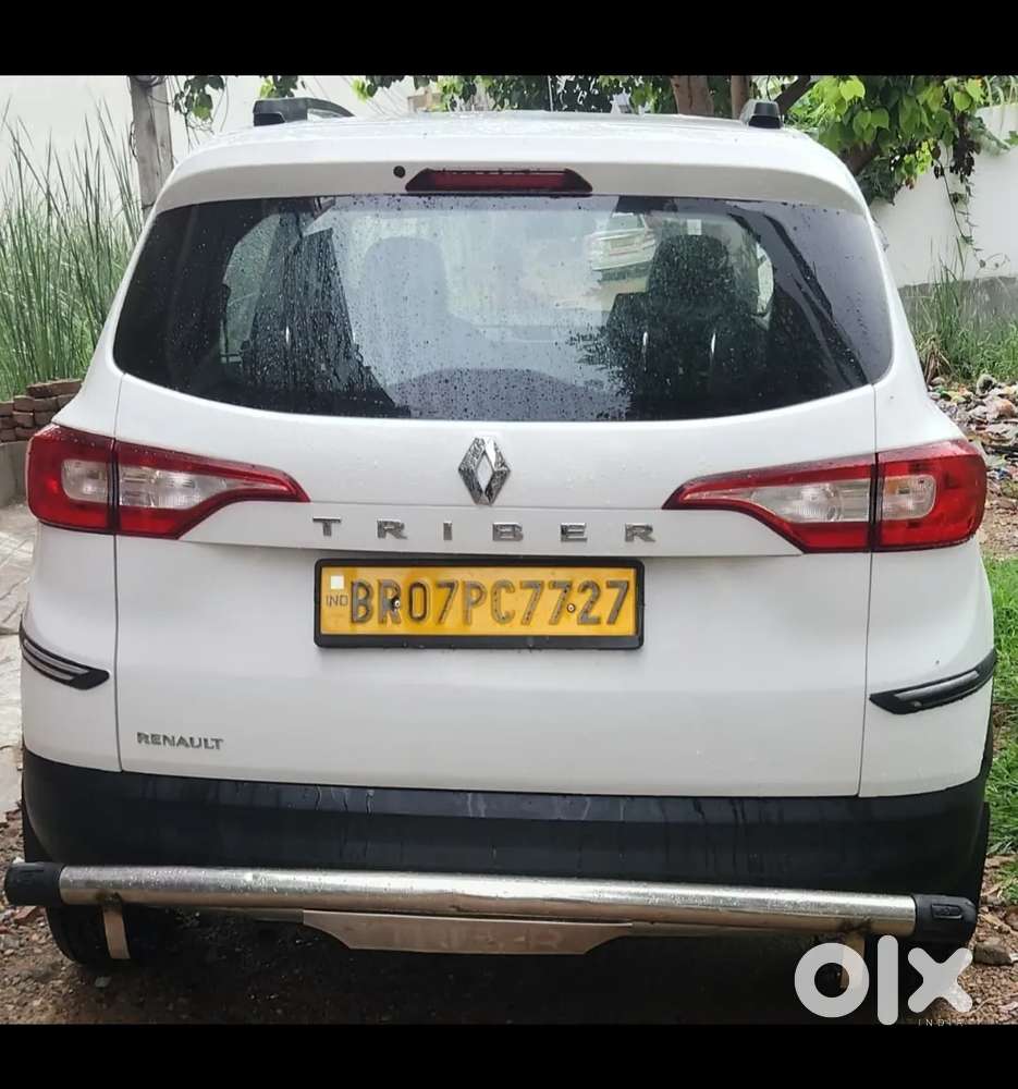 Renault Triber Rxt, 2023, Petrol