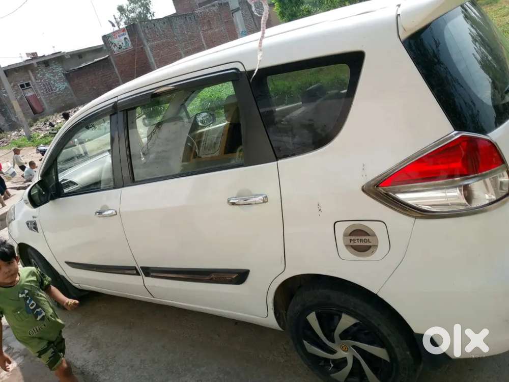 Maruti Suzuki Ertiga Zxi Plus 2012 Model