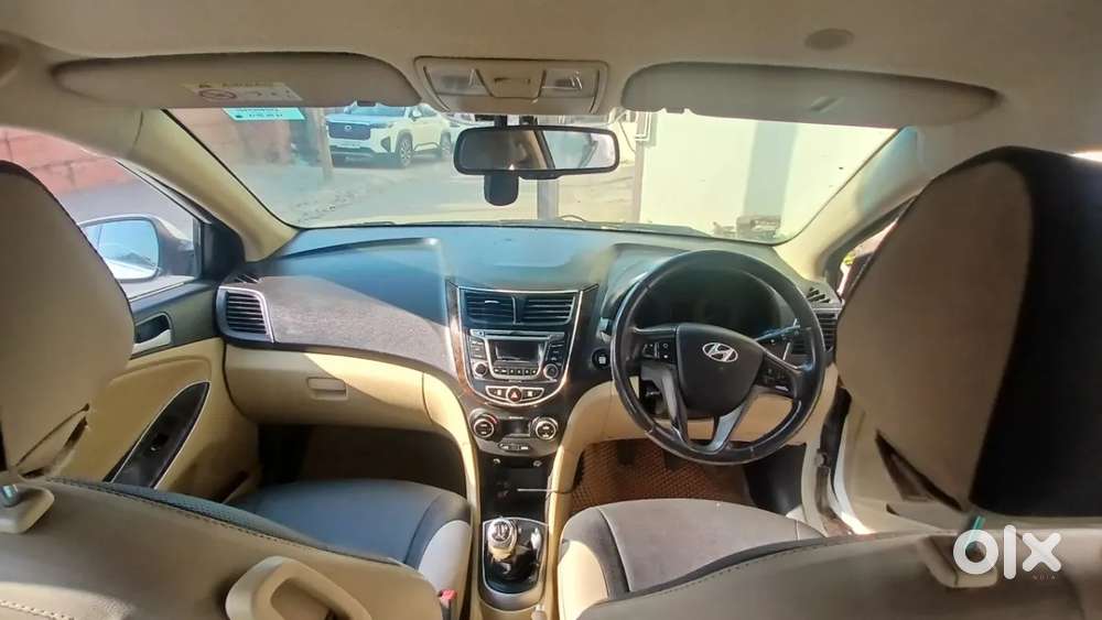 Hyundai Verna Fluidic 1.6 Vtvt Sx, 2015, Petrol