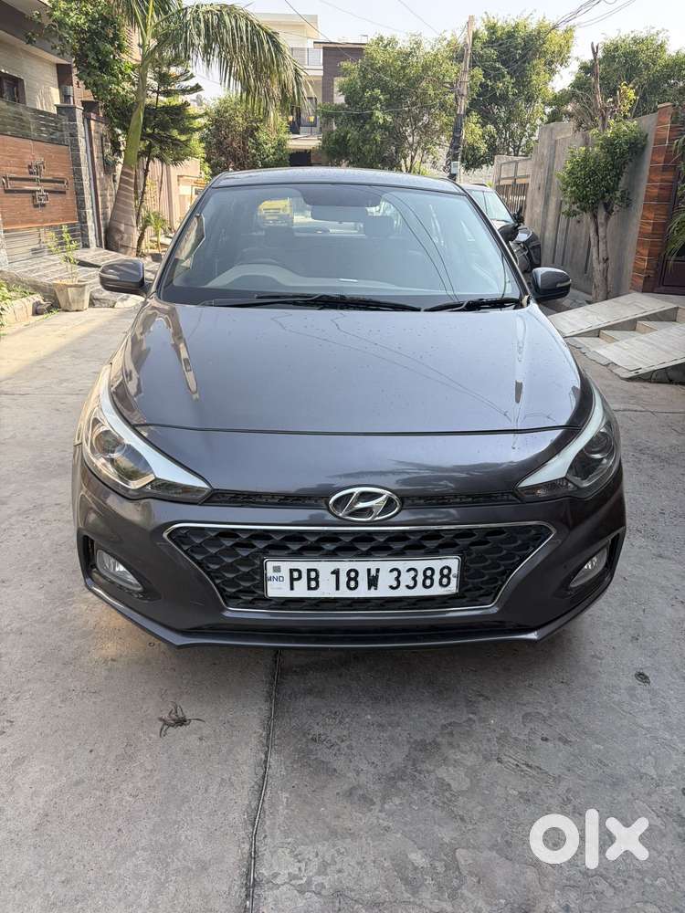 Hyundai I20 Asta 1.4 Automatic (o) With Sunroof, 2019, Petrol