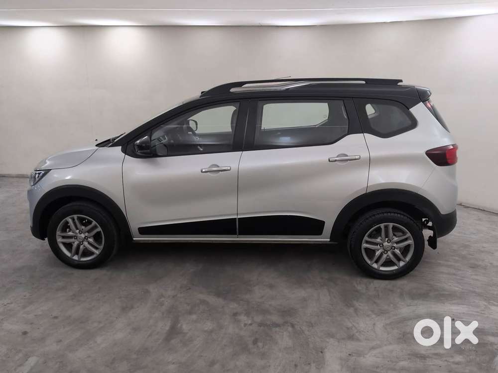 Renault Triber Rxz, 2024, Petrol