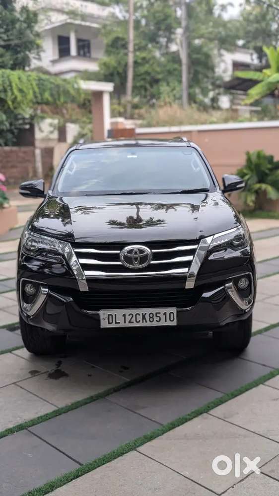 Toyota Fortuner Legender 2016 Diesel 176000 Km Driven