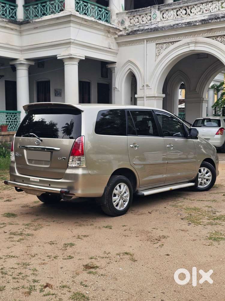 Toyota Innova 2.5 V 7 Str, 2010, Diesel