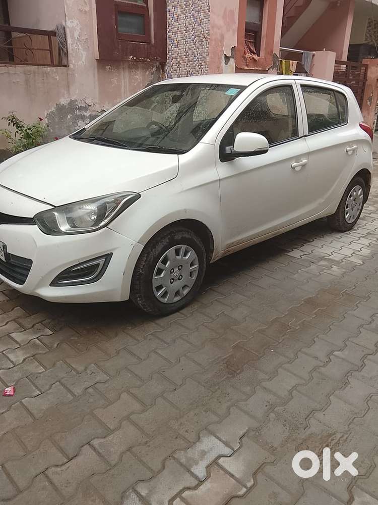 Hyundai Car Manual 2013