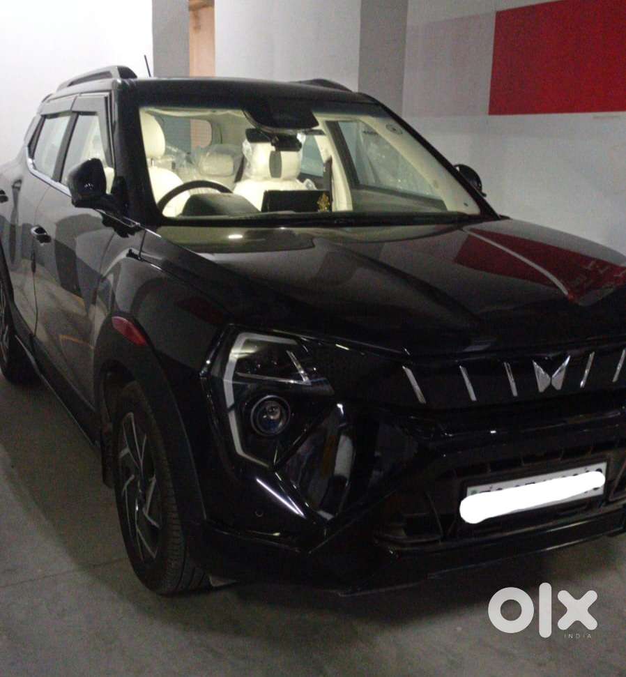 Mahindra Xuv 3xo Ax7l 1.2 Petrol At (pg), 2024, Petrol