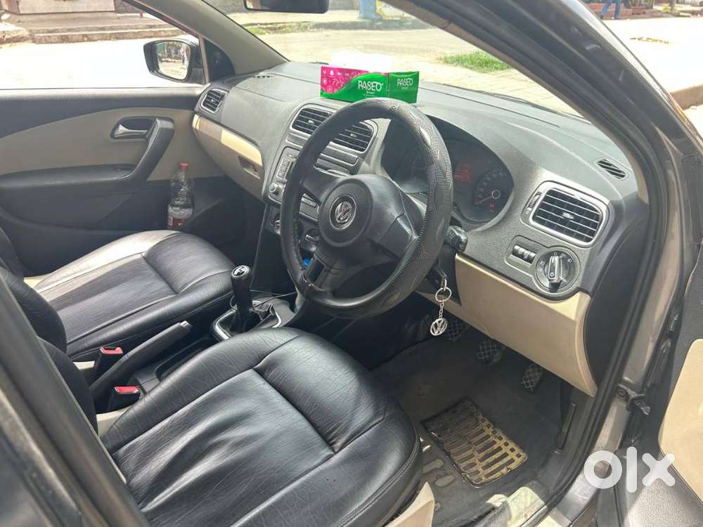 Volkswagen Polo - 1.2 Mpi Highline Petrol