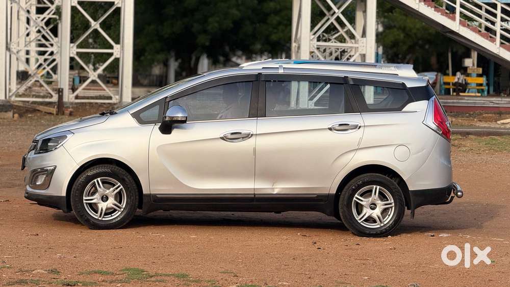 Mahindra Marazzo M6 8str, 2020, Petrol
