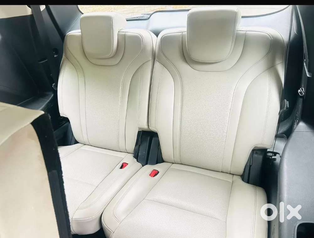 Mahindra Xuv700 2.2 Ax 7 Diesel At Str, 2022, Diesel