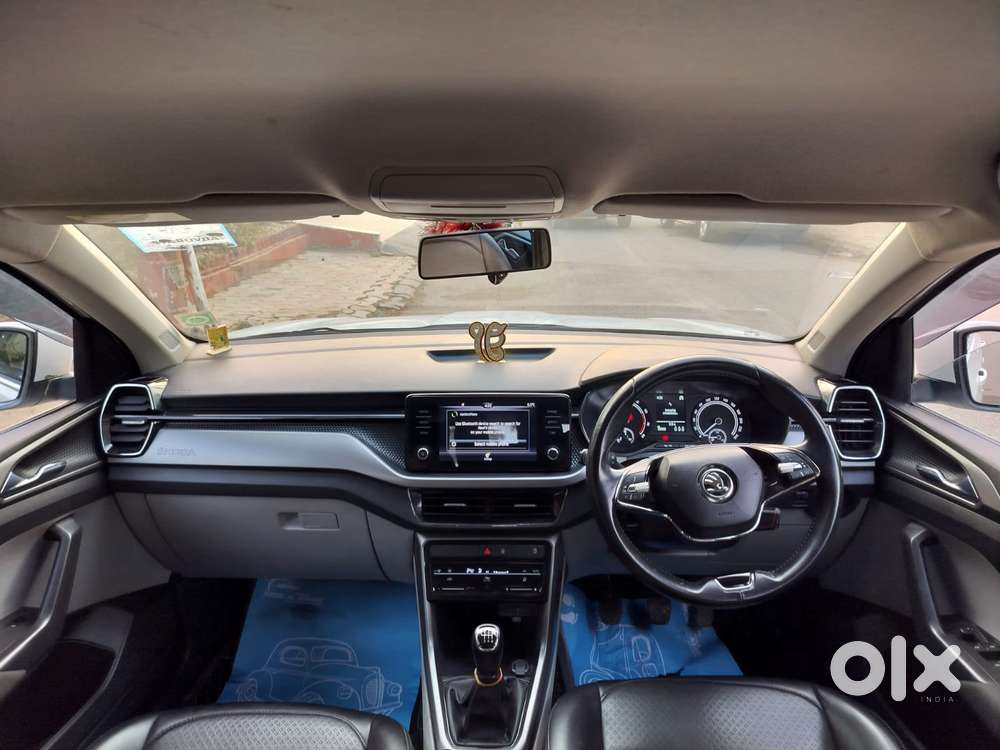 Skoda Kushaq 1.0 Tsi Ambition, 2023, Petrol