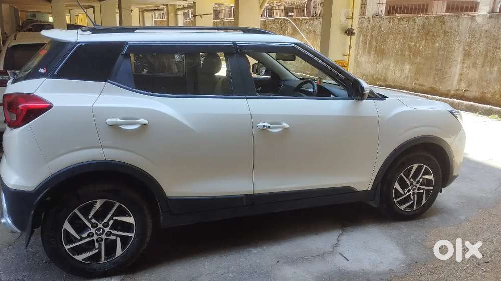Mahindra Xuv300 2023 Petrol 11555 Km Driven(army)