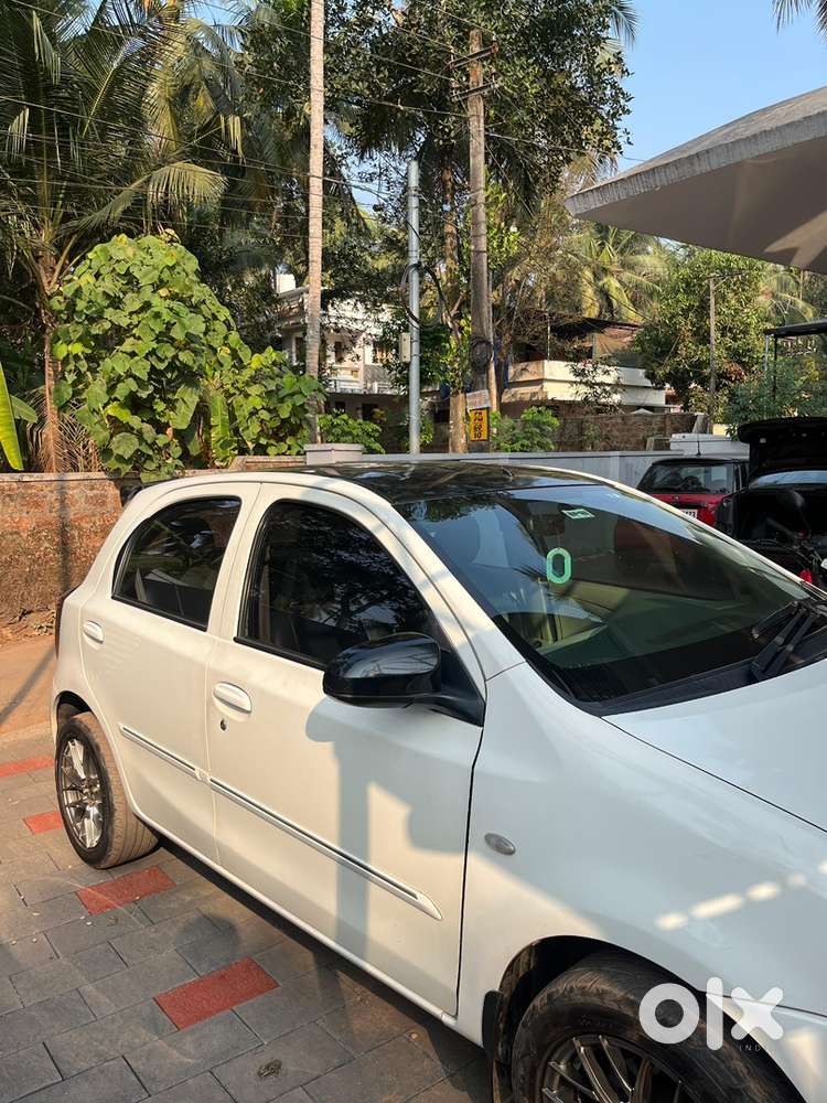 Toyota Etios Liva D 2015