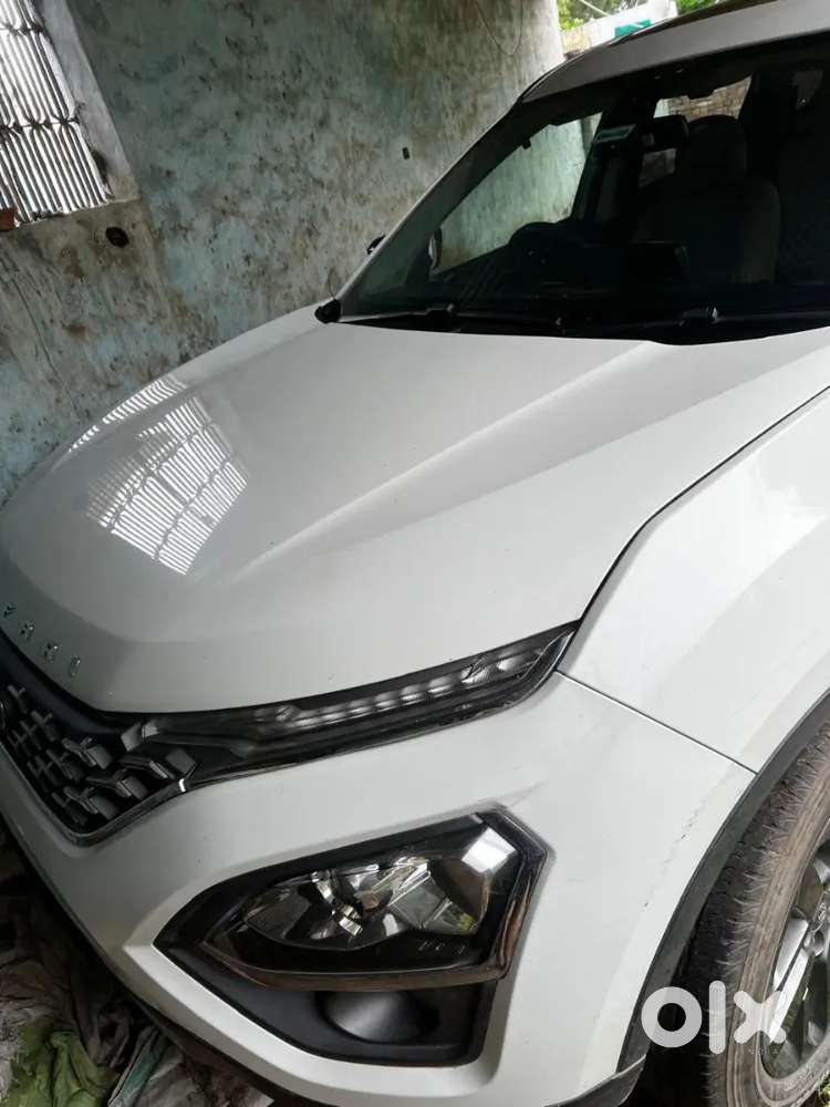 2021 Tata Safari Xt Plus