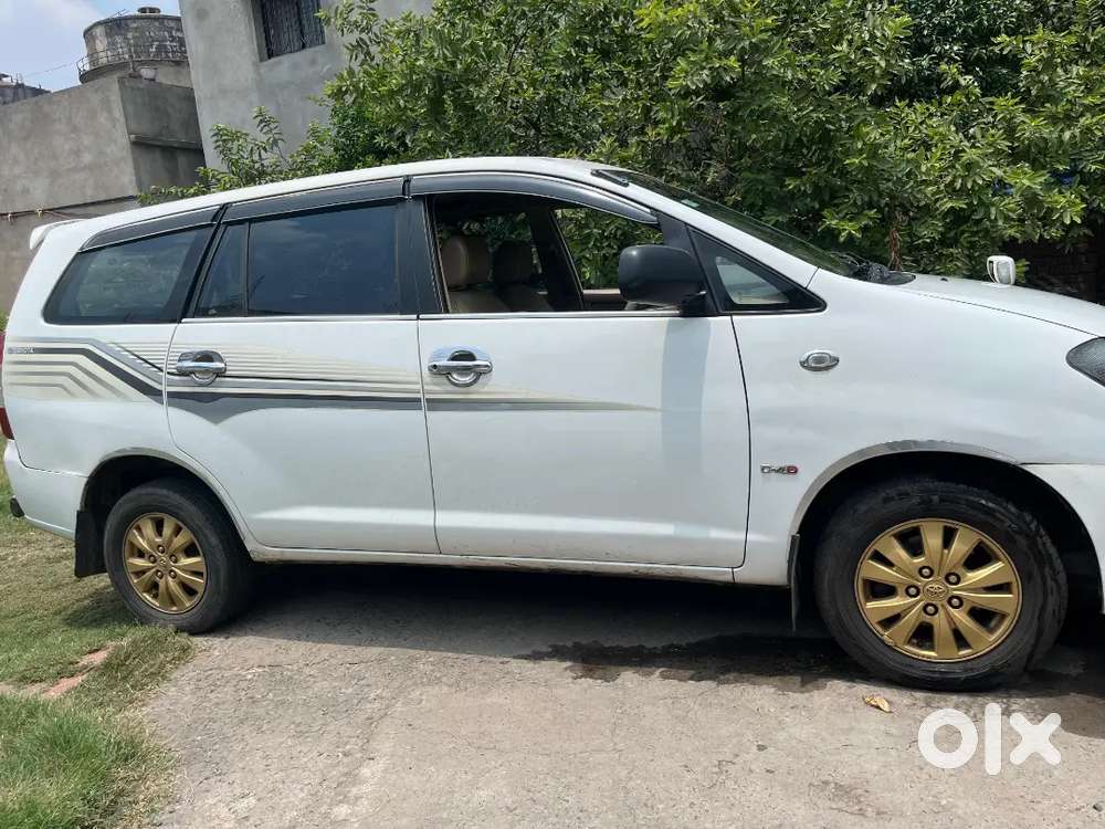 Toyota Innova 2008 Diesel Well Maintained