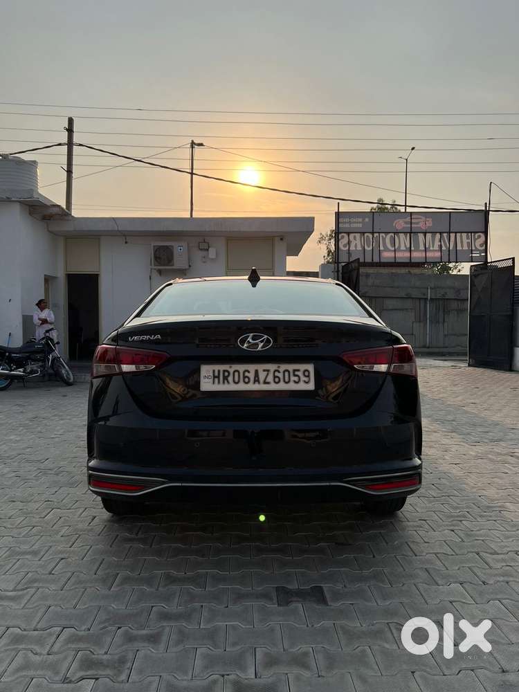 Hyundai Verna, 2022, Petrol