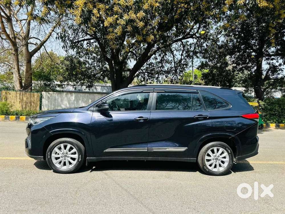 Toyota Innova Hycross 2.0 Vx Hybrid 7 Str, 2025, Petrol