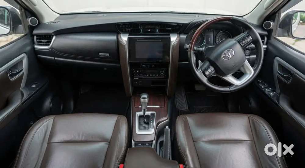 Immaculate Condition Fortuner, Company Service Brand New  Tyres