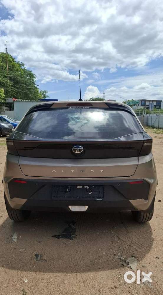 Tata Altroz, 2026, Petrol