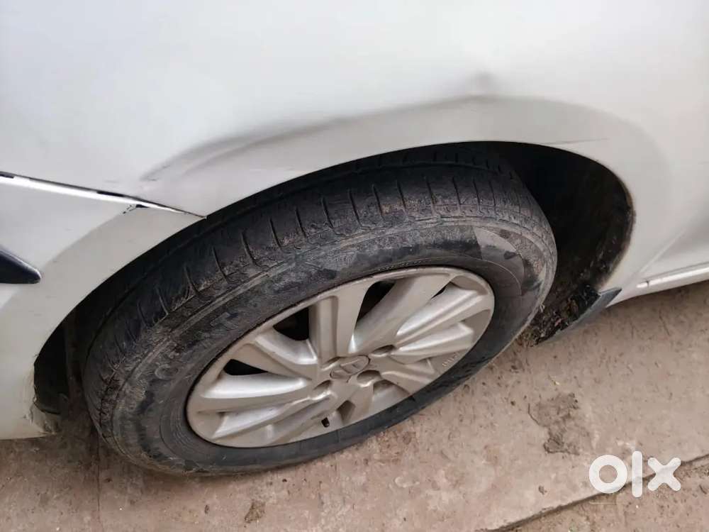Maruti Suzuki Dzire 2015