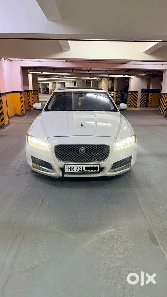 Jaguar Xf Petrol Portfolio 2016