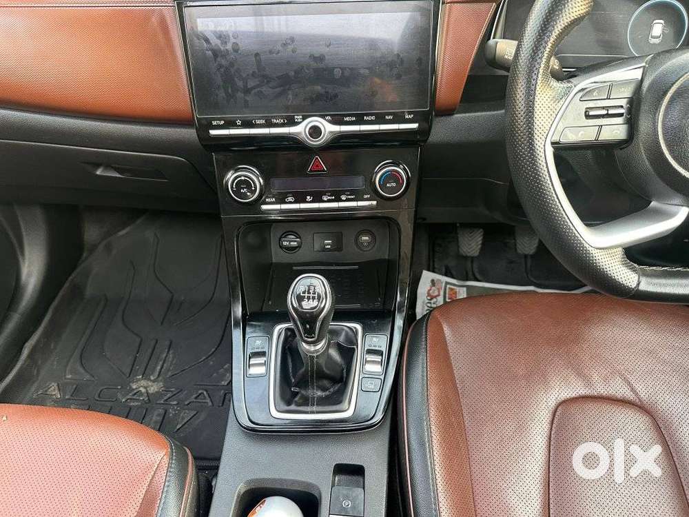 Hyundai Alcazar Signature, 2021, Petrol