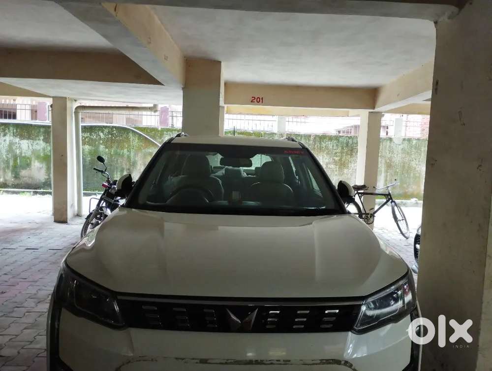 Mahindra Xuv300 W8(o) 2023
