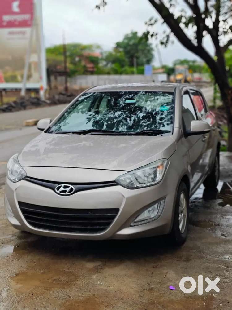 Lady Dr Less Driven Hyundai I20 Sportz 2014 Diesel Car
