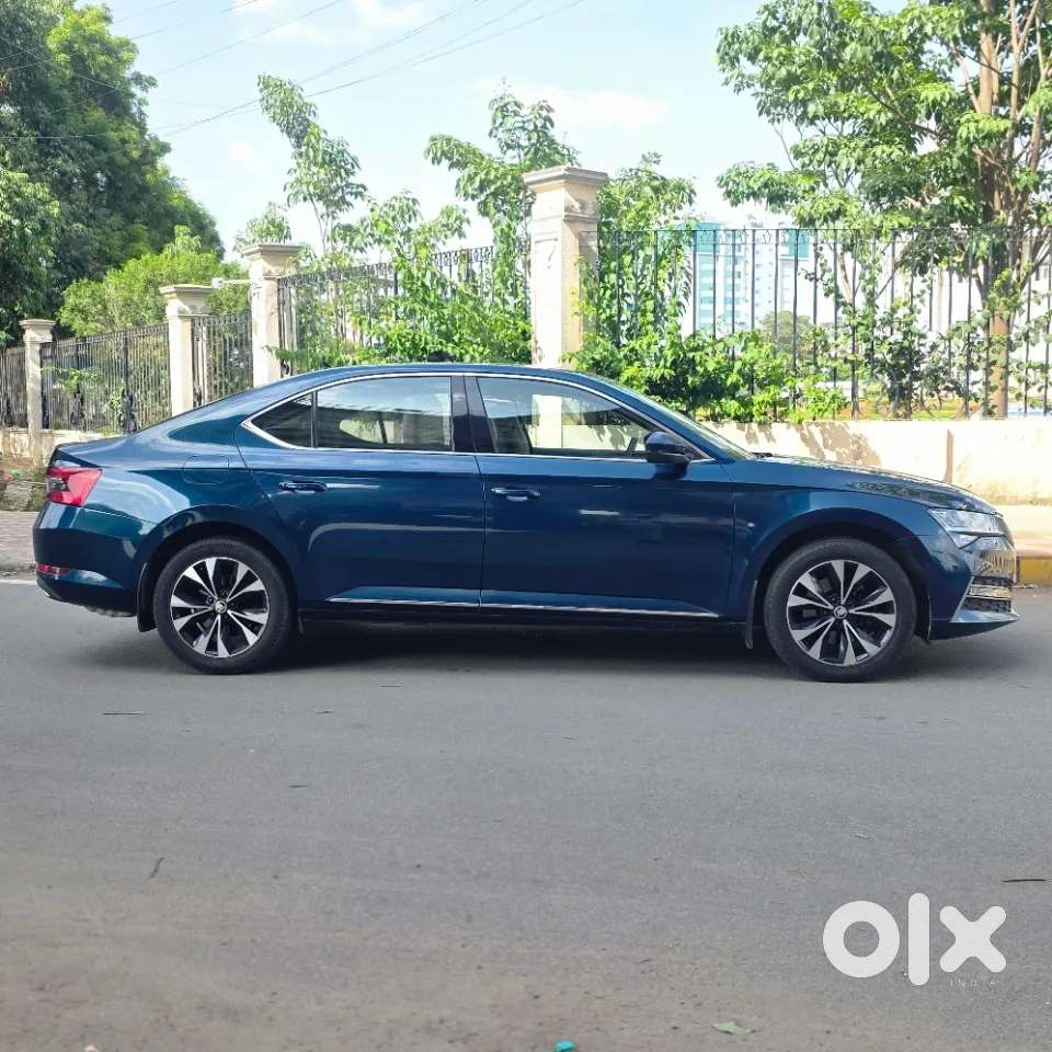 Skoda Superb 2.0 L&k Tsi At, 2022, Petrol