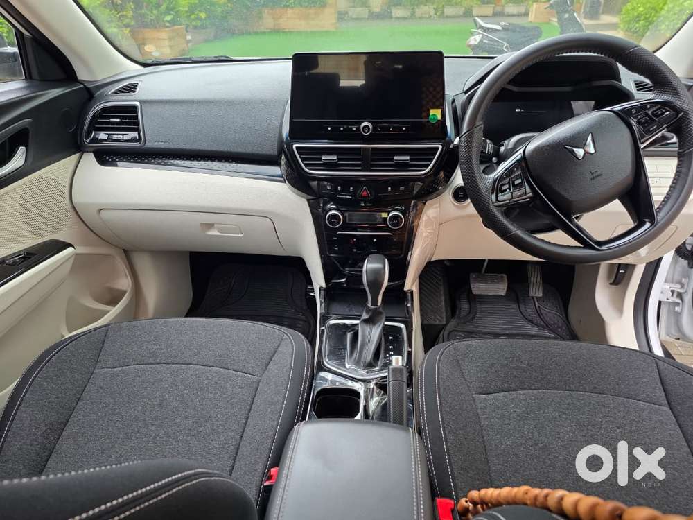 Mahindra Xuv 3xo Ax5 Pm At, 2024, Petrol