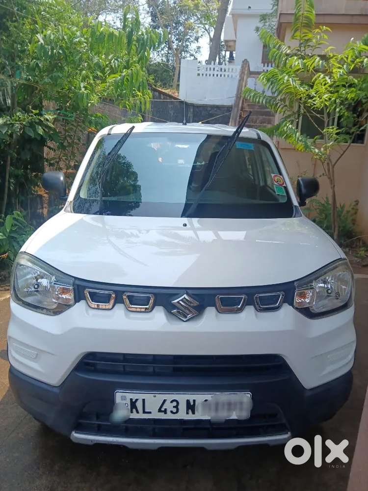 Maruti Suzuki S-presso 2020 Petrol 35657 Km Driven, Kl43 .