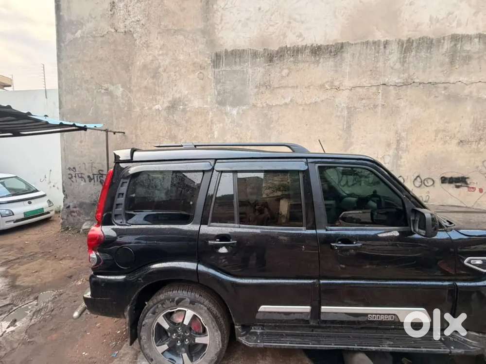 Mahindra Scorpio Adventure 2025 Diesel Manual