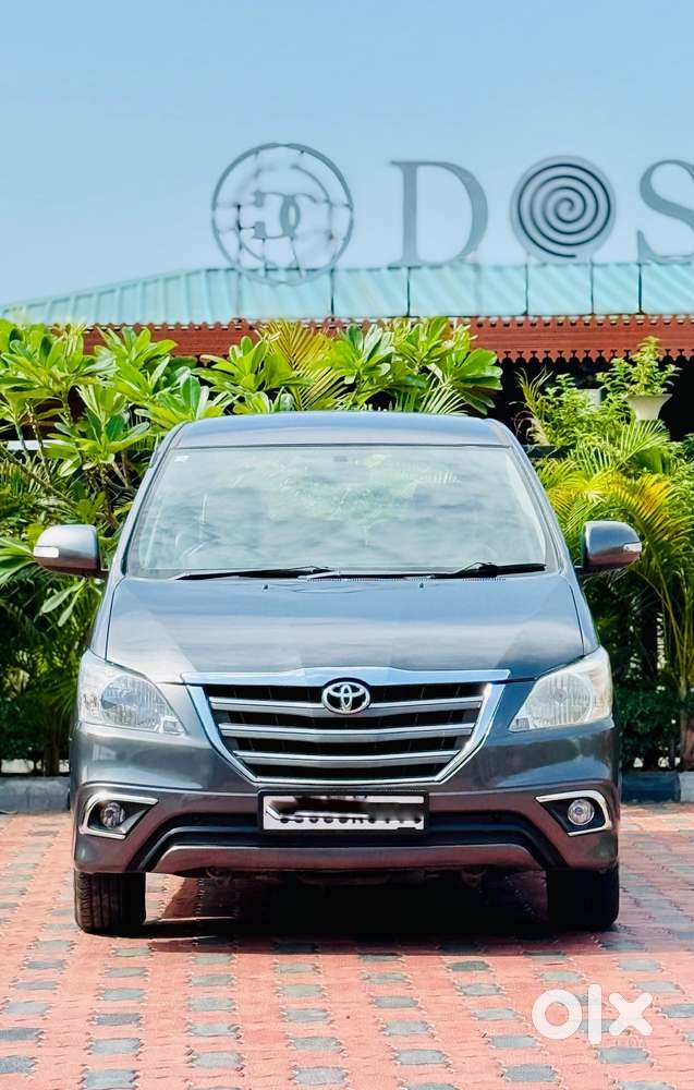 Toyota Innova 2.5 Vx 8 Str Bs-iii, 2016, Diesel