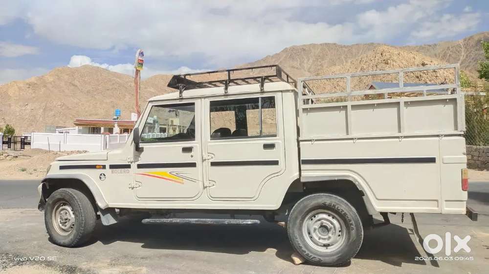 Mahindra Bolero Neo 2016 Petrol 118000 Km Driven