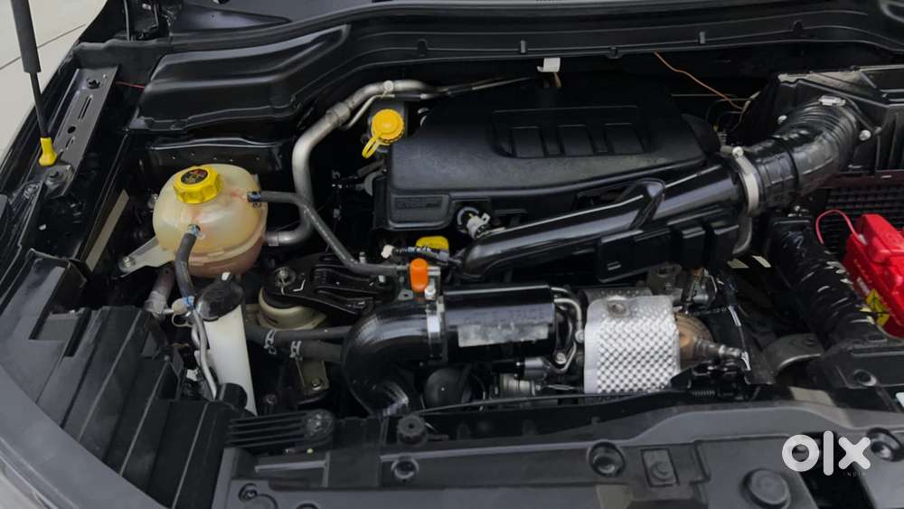 Mahindra Xuv300 W8 Option, 2022, Petrol