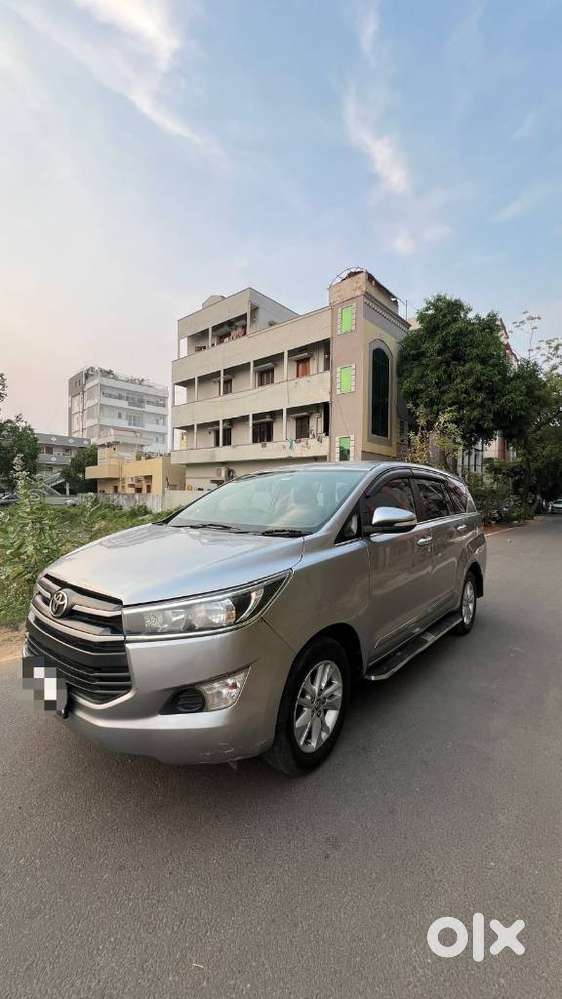 Toyota Innova Crysta 2.4 G Plus Mt 7 Str, 2017, Diesel