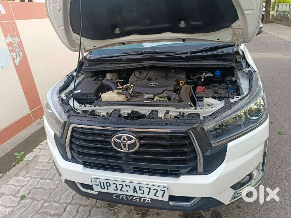 Innova Crysta 2.4 Z