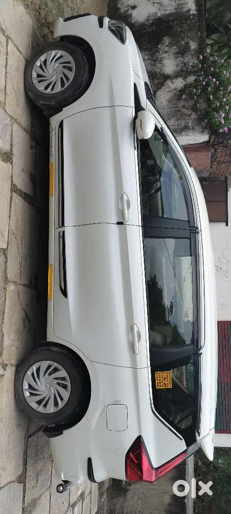 Maruti Suzuki Ertiga Vxi 2025