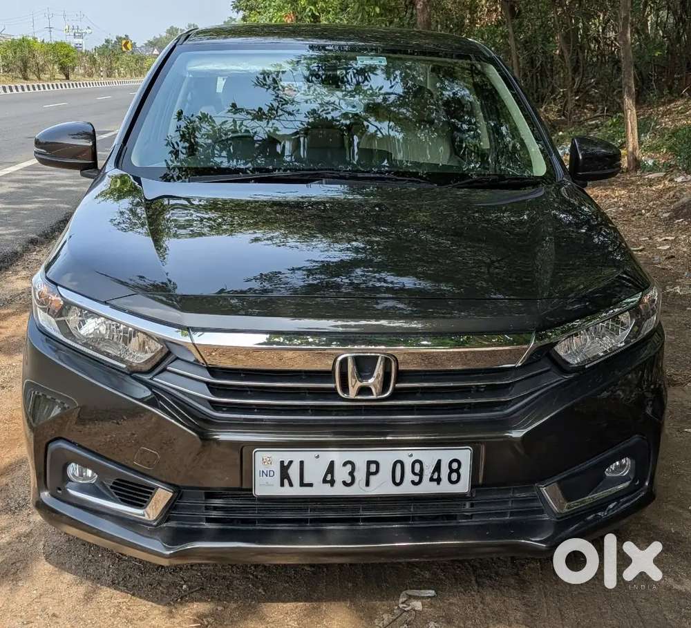 Honda Amaze 2021 Petrol ,18000 Km Driven , Company Service