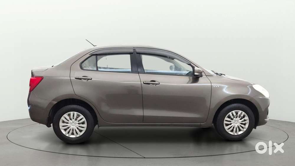 Maruti Suzuki Swift Dzire Amt Vxi, 2018, Petrol