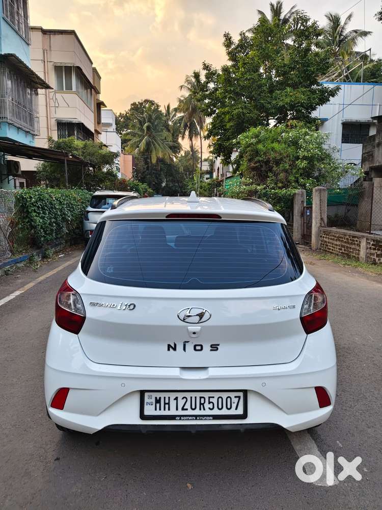 Hyundai Grand I10 Nios Sportz 1.2 At, 2022, Petrol
