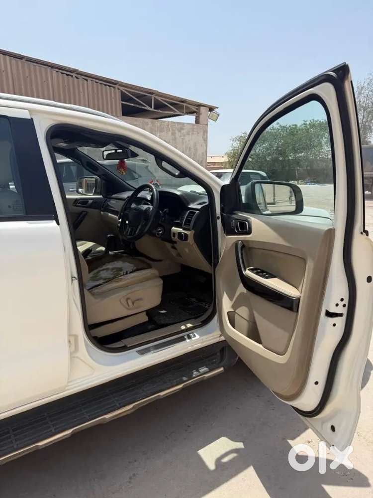 Ford Endeavour Titanium 2017