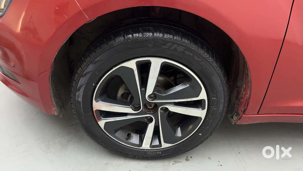 Tata Altroz 1.2 Xt, 2022, Petrol