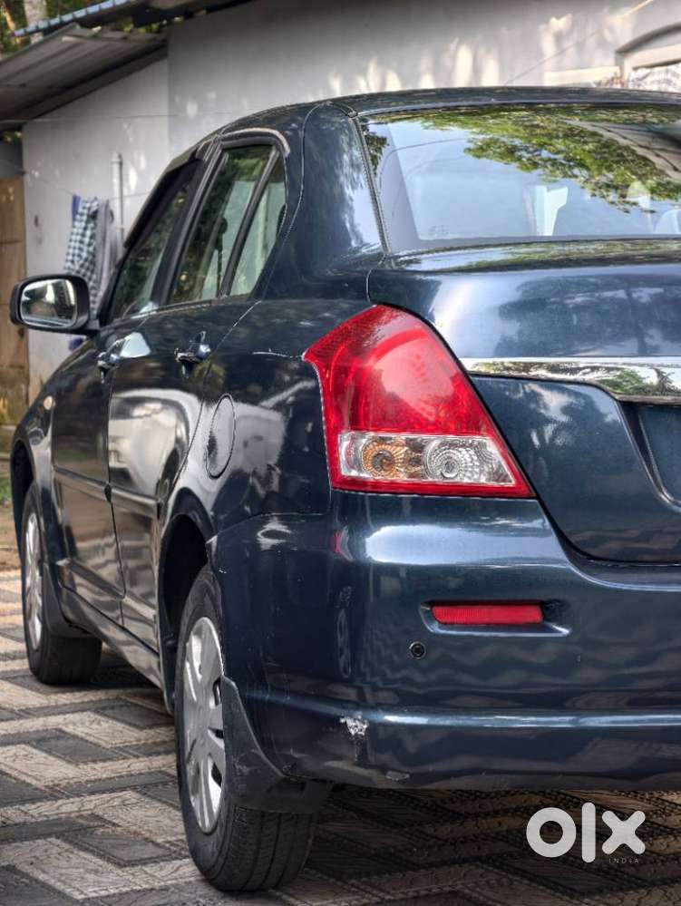 Maruti Suzuki Swift Dzire 1.2 Vxi Bsiv, 2011, Petrol
