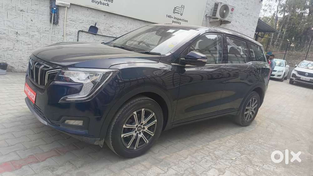 Mahindra Xuv700 2.0 Ax 7 Petrol Mt Str, 2023, Petrol