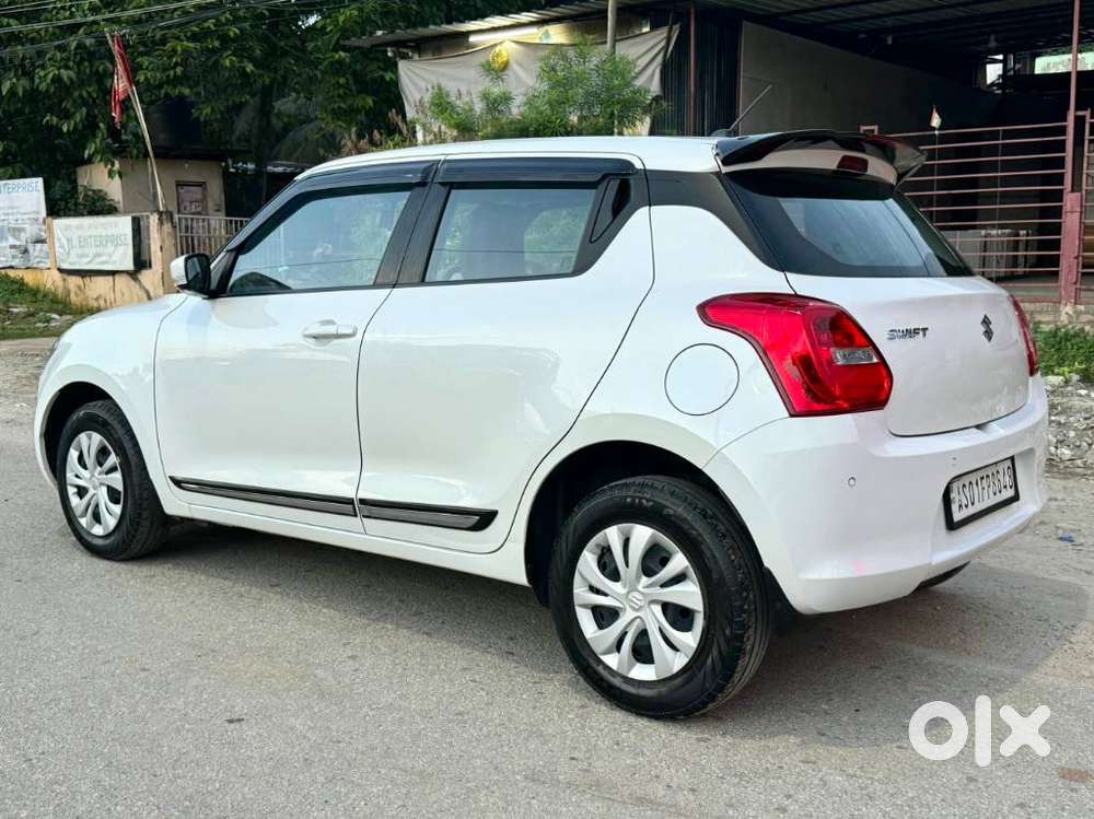 Maruti Suzuki Swift 1.2 Vxi (o), 2023, Petrol