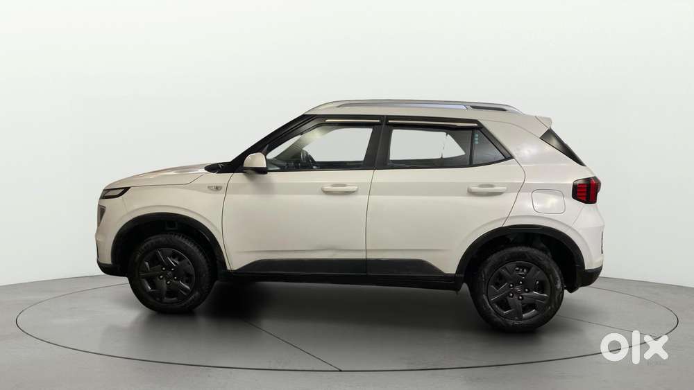 Hyundai Venue [2022-ongoing] 1.2 S, 2023, Petrol