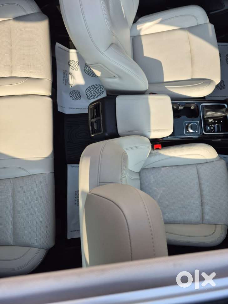 Mahindra Xuv700 2.2 Ax 7 Diesel At Luxury Pack Str, 2025, Diesel